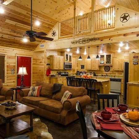 Villa Shine On Harvest Moon W Bbq Broken Bow Exterior foto