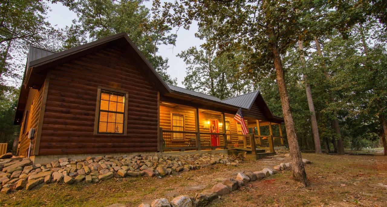 Villa Shine On Harvest Moon W Bbq Broken Bow Exterior foto